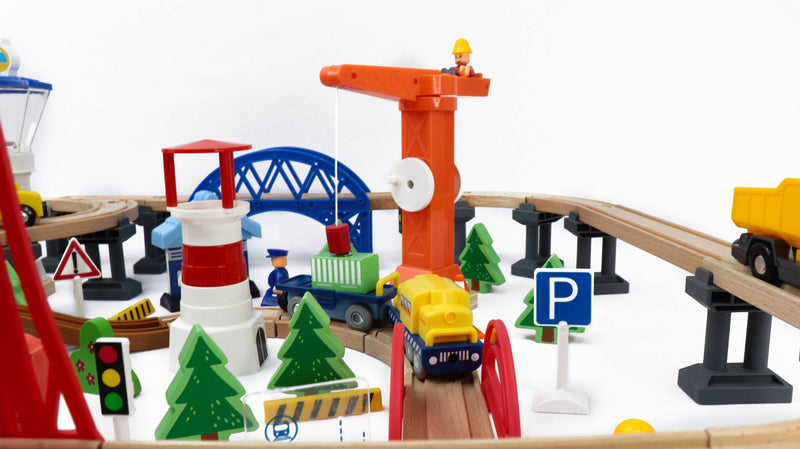 Leo and Friends Railway City Set - Creative Construction Kit