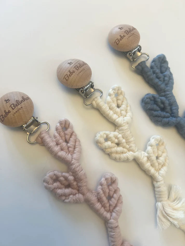 Organic Cotton Leaf Pacifier Clip