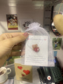 Pocket hug cards, for inviting pockets, encouragement, friendship