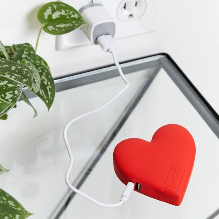 Mojipower 4500 mAh Fast Charger - Red Heart 3D Powerbank