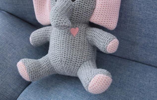 knit elephant