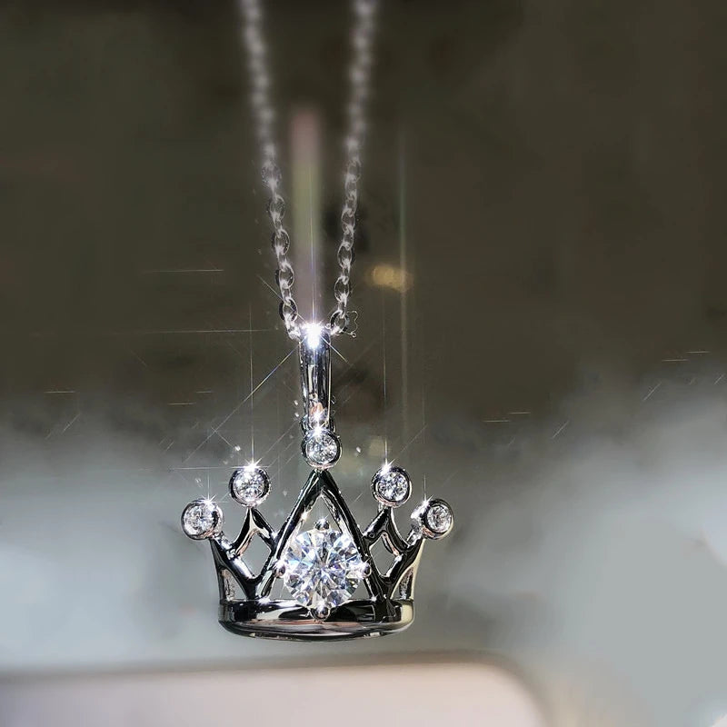 Classic Design Crown Pendant Necklace for Women Elegant