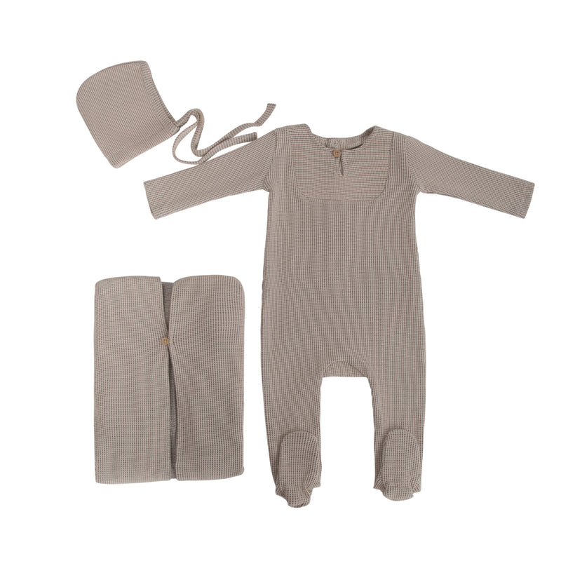 Tan Duo Deluxe Layette Set